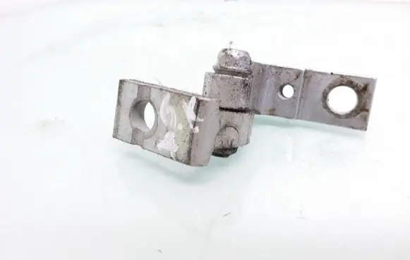 Volkswagen PASSAT B5.5 Rear door upper hinge