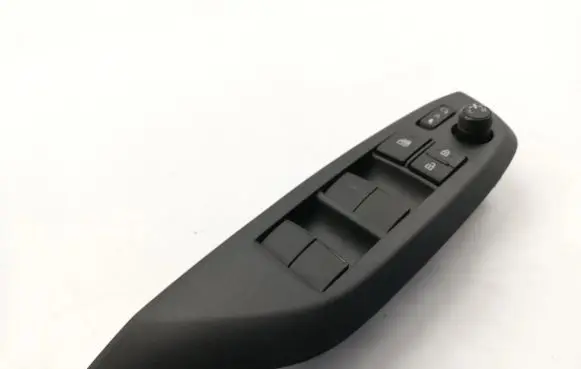 Toyota Yaris Cross Electric window control switch 840400D020