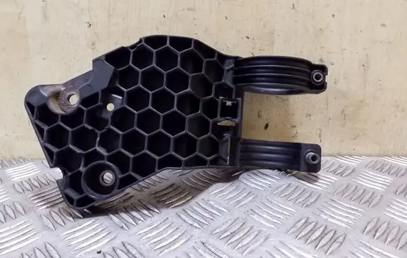 BMW X5 E70 Fuel filter bracket/mount holder 70314607