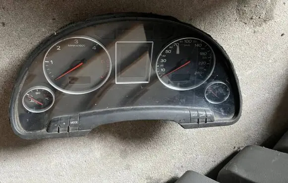Audi A4 S4 B6 8E 8H Speedometer (instrument cluster) 8E0920900G 0263626020 4260720
