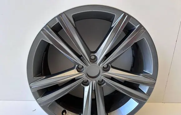 Volkswagen Arteon R18 alloy rim 3G8601025N