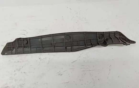 Lexus CT 200H Fender end trim 5382776010
