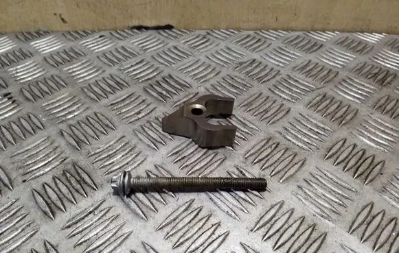 BMW X1 E84 Fuel Injector clamp holder