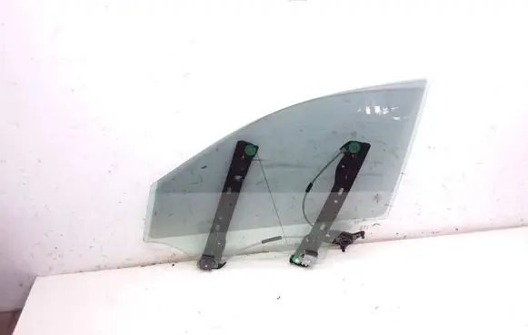 Mercedes-Benz C W205 Front door window/glass (coupe) 43R00049 E000292