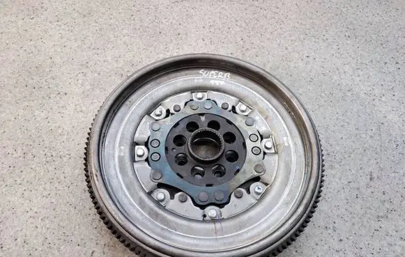 Skoda Superb B8 (3V) Dual mass flywheel 41509370910 415093709