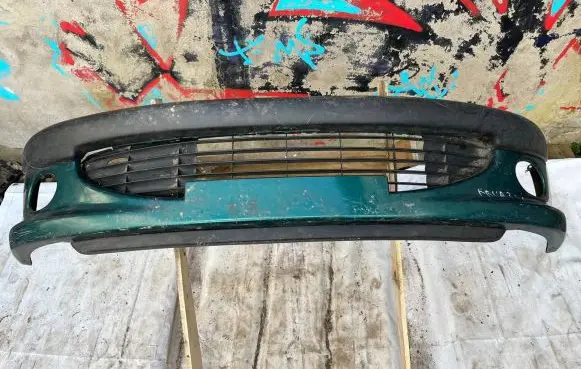 Peugeot 206 Front bumper 9630684077