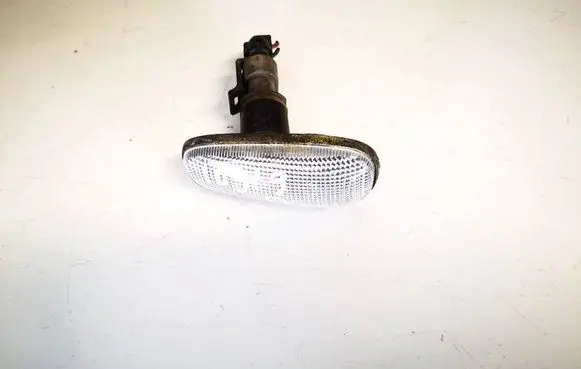 Opel Zafira A Front fender indicator light 
