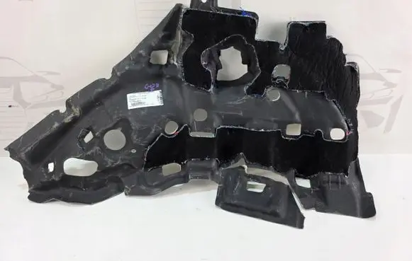 BMW X7 G07 Fender foam support/seal 