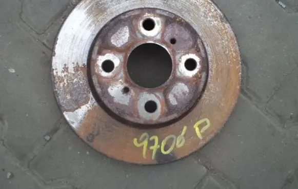Toyota Corolla E110 Front brake disc