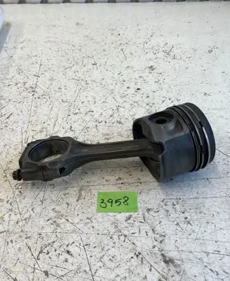 Volkswagen PASSAT B5 Piston with connecting rod 028H