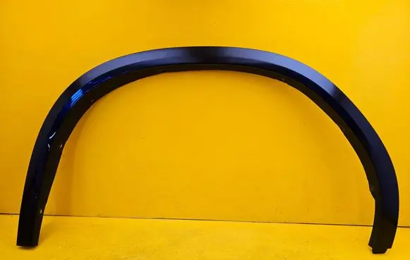 BMW X4M F98 Rear arch trim 8071013