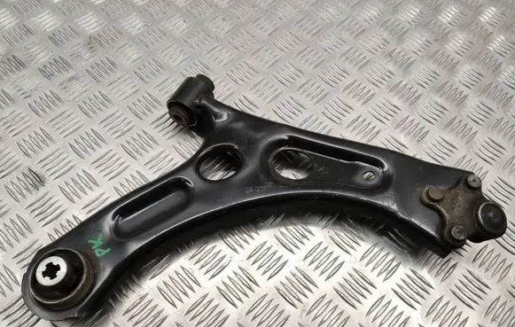 Peugeot 208 Front lower control arm/wishbone 08230