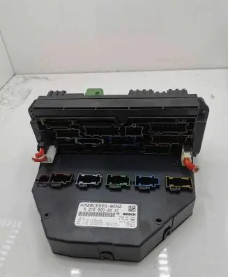 Mercedes-Benz E W212 Fuse module A2129002827 A2319021303 A2129014707