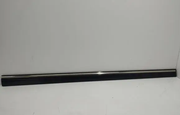 Mercedes-Benz C W203 Front door trim (molding) A2036905062