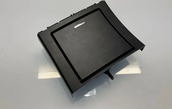 Mercedes-Benz E W212 Ashtray (rear) A2126803850 900S0Z6000 968S089ZLZ