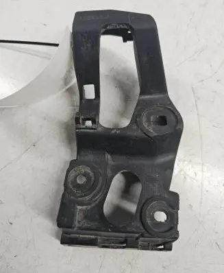 Audi A4 S4 B6 8E 8H Fender mounting bracket 8E0853921
