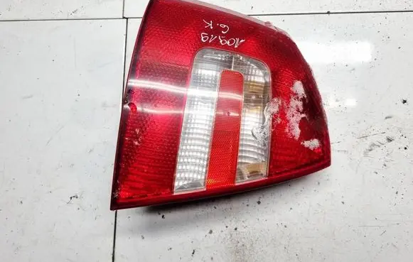 Skoda Octavia Mk2 (1Z) Rear/tail lights 1Z5945095A 1Z5945111A