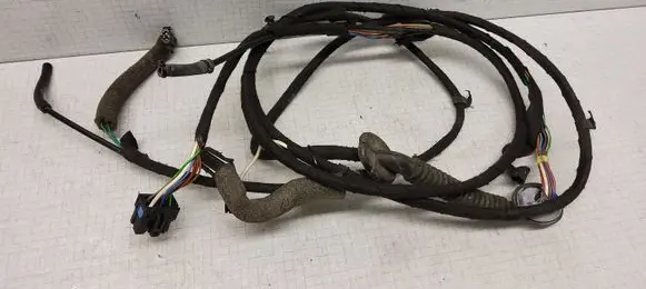 Volkswagen PASSAT B5 Tailgate/trunk wiring harness 