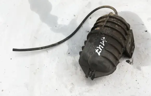 BMW 5 E39 Vacuum air tank 11652247620 2247620