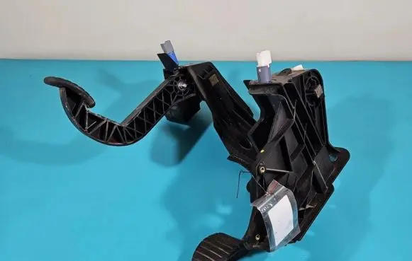 Renault Master III Pedal assembly 8200672233 IMPRK1402504