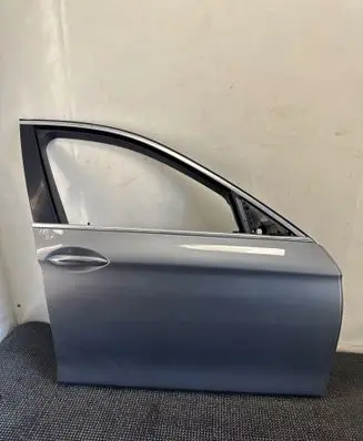 BMW 5 F10 F11 Front door A52