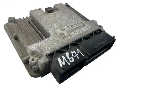 Skoda Octavia Mk2 (1Z) Engine control unit/module 03C906056EB 0261S02380