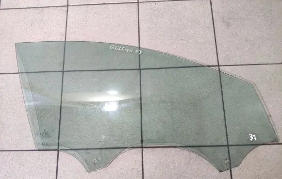 Volkswagen Golf VII Front door window glass four-door 5G4845202B E143R001025