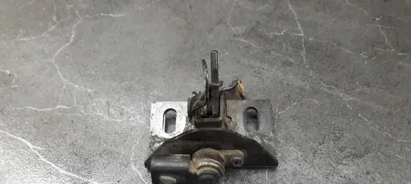 Ford Escort Tailgate/trunk/boot lock/catch/latch
