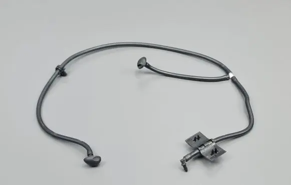 Windshield washer spray nozzle