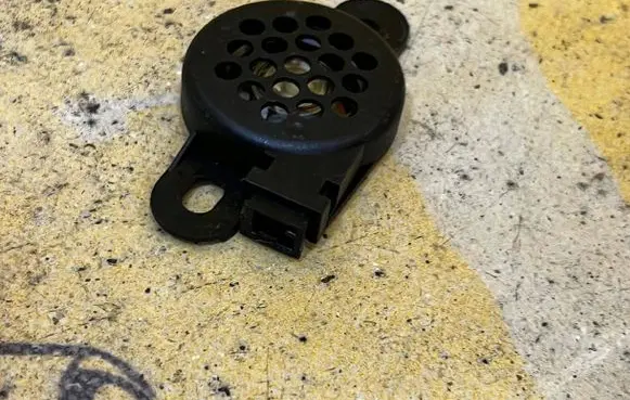 Mercedes-Benz E AMG W213 Parking PDC sensor speaker A0008220000