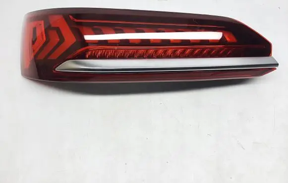 Audi Q7 4M Rear bumper light 4M0945075