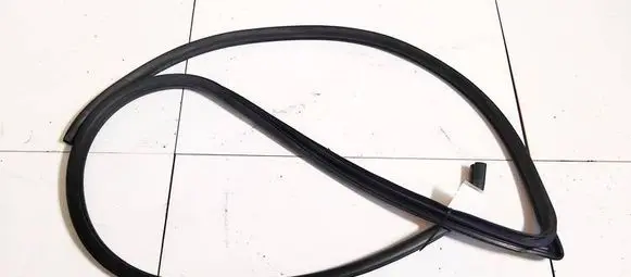 Mazda 3 I Rubber seal front coupe door 