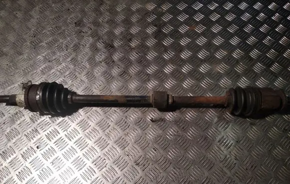 Nissan Primera Front driveshaft