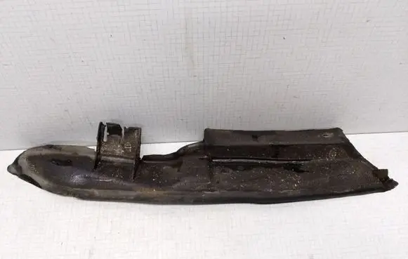 Volkswagen PASSAT B5.5 Other engine bay part