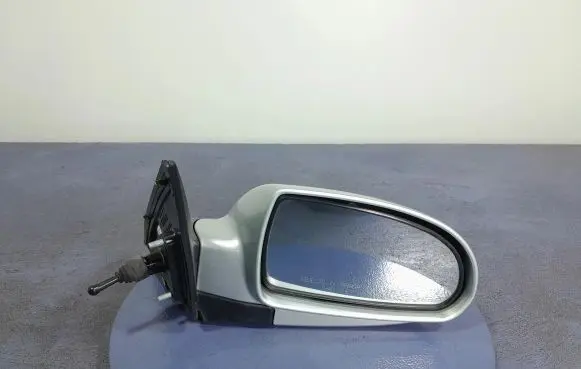 Hyundai Elantra Front door electric wing mirror
