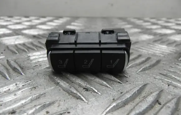 Alfa Romeo Stelvio Seat memory switch 171380361 L124