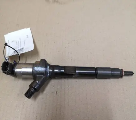 Mazda 6 Fuel injector R2AA13H50 R2AA