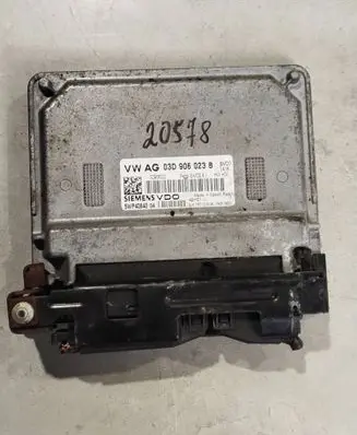 Volkswagen Polo IV 9N3 Engine control unit/module 03d906023b