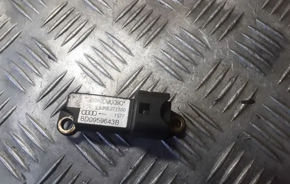 Audi A4 S4 B5 8D Airbag deployment crash/impact sensor 8D0959643B