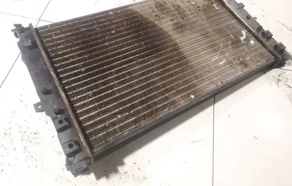 Volkswagen PASSAT B5 Coolant radiator 