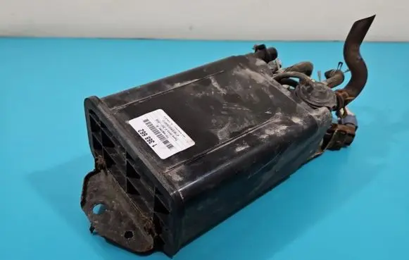 Active carbon filter fuel vapour canister