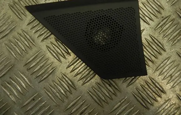 Alfa Romeo Stelvio Subwoofer grill/trim 156115288 L083