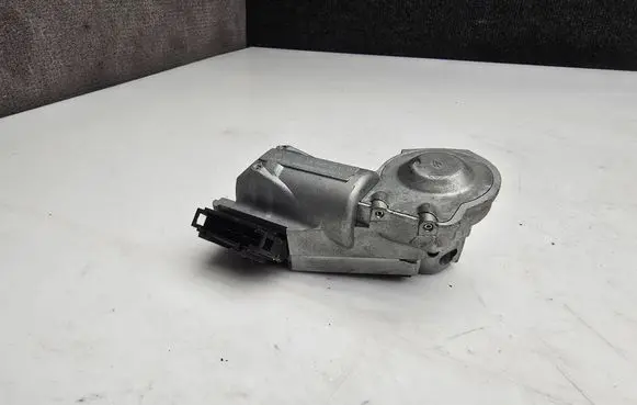 Mercedes-Benz Sprinter W906 Steering wheel lock A0375456132 917825180