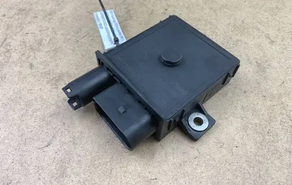 BMW 3 E90 E91 Glow plug pre-heat relay 7801201 12217801201 12217788327