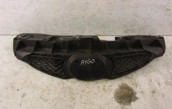 Toyota Aygo AB10 Front grill 53111-0H010