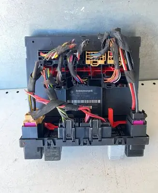 Volkswagen PASSAT B6 Comfort/convenience module 3C0937049AD F005V00630