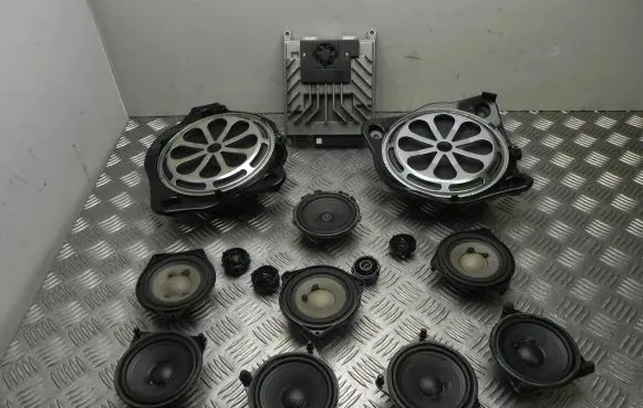 Mercedes-Benz C W205 Audio system kit A2229005313 R2184