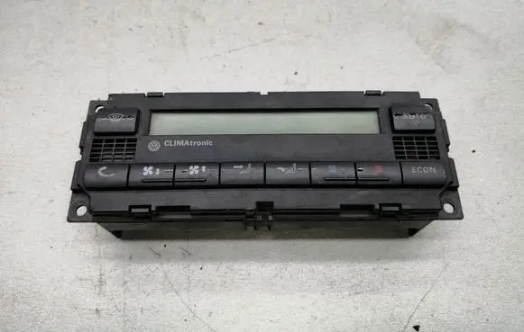 Volkswagen PASSAT B5.5 Climate control unit