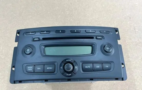 Smart ForTwo II Radio/CD/DVD/GPS head unit A4518204379 PXR0002776