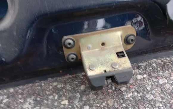 Volvo S40, V40 Tailgate/trunk/boot lock/catch/latch